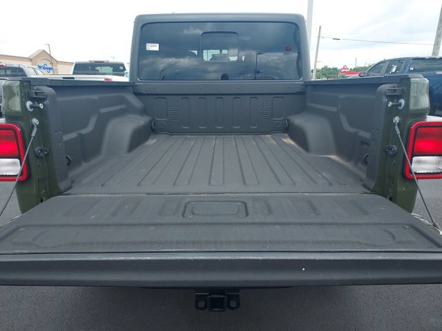Used 2023 Jeep Gladiator Rubicon w/ Trailer Tow Package AWD/4WD image 29