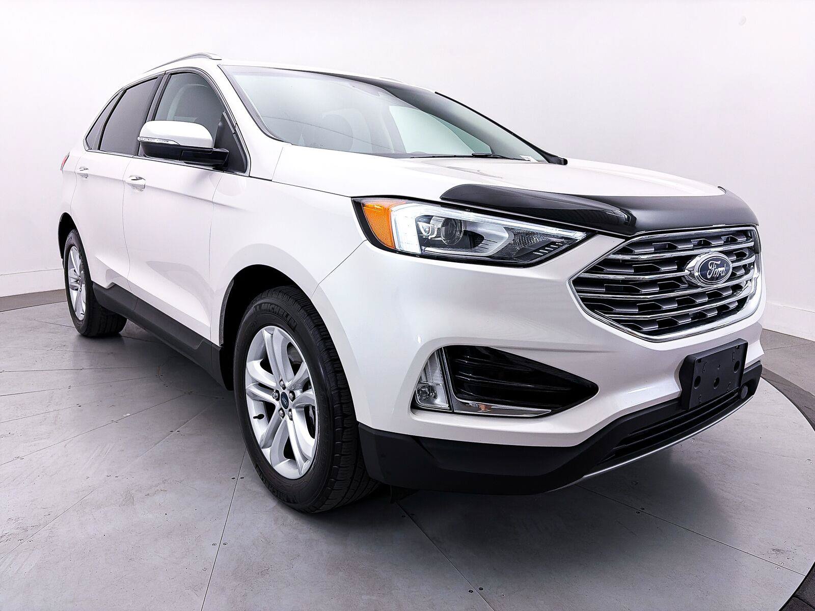 Used 2019 Ford Edge SEL w/ Cold Weather Package AWD/4WD image 9