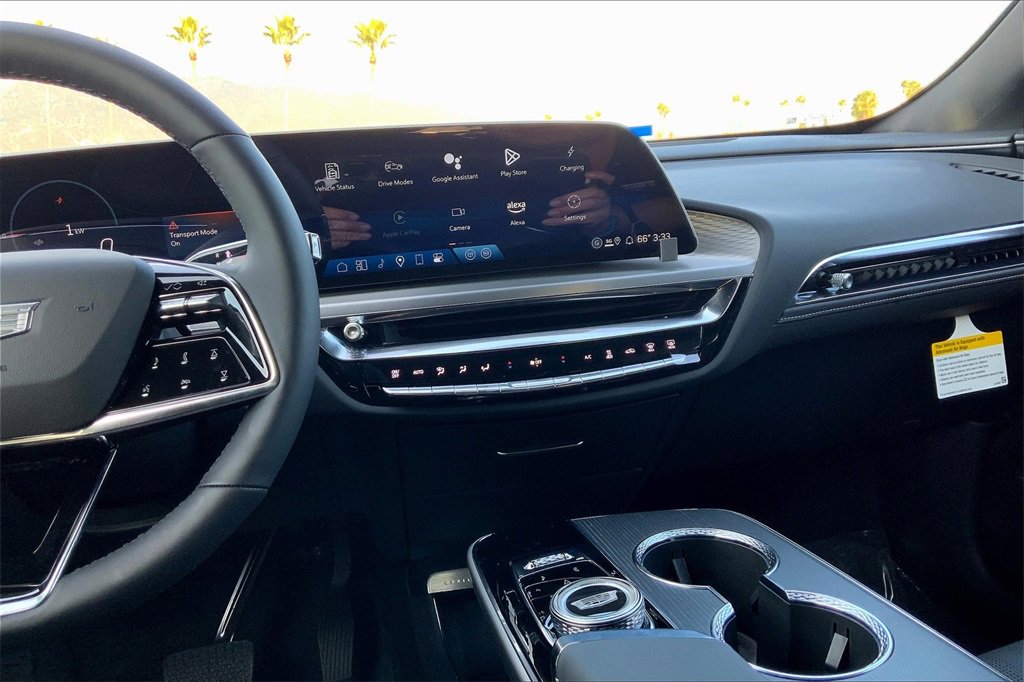 New 2025 Cadillac Lyriq Sport image 8