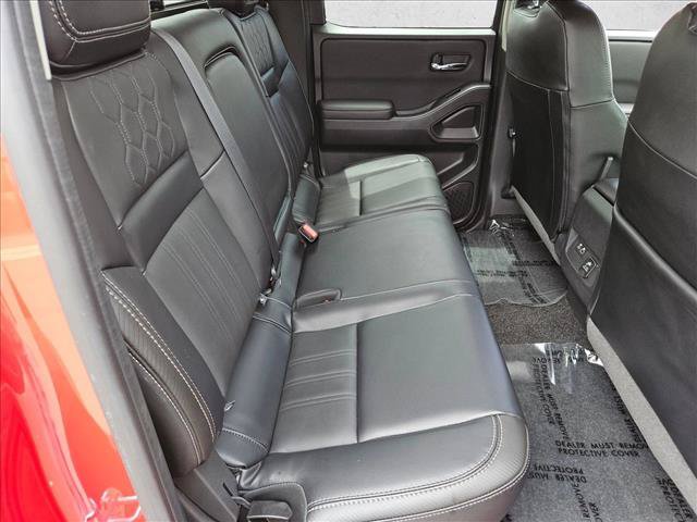 Certified 2024 Nissan Frontier SL w/ Technology Package AWD/4WD image 25