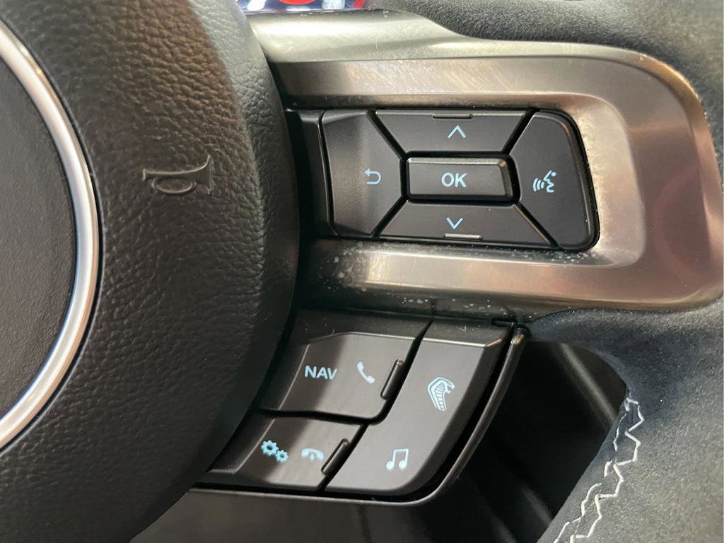 Used 2021 Ford Mustang Shelby GT500 w/ Carbon Fiber Track Pack RWD image 20