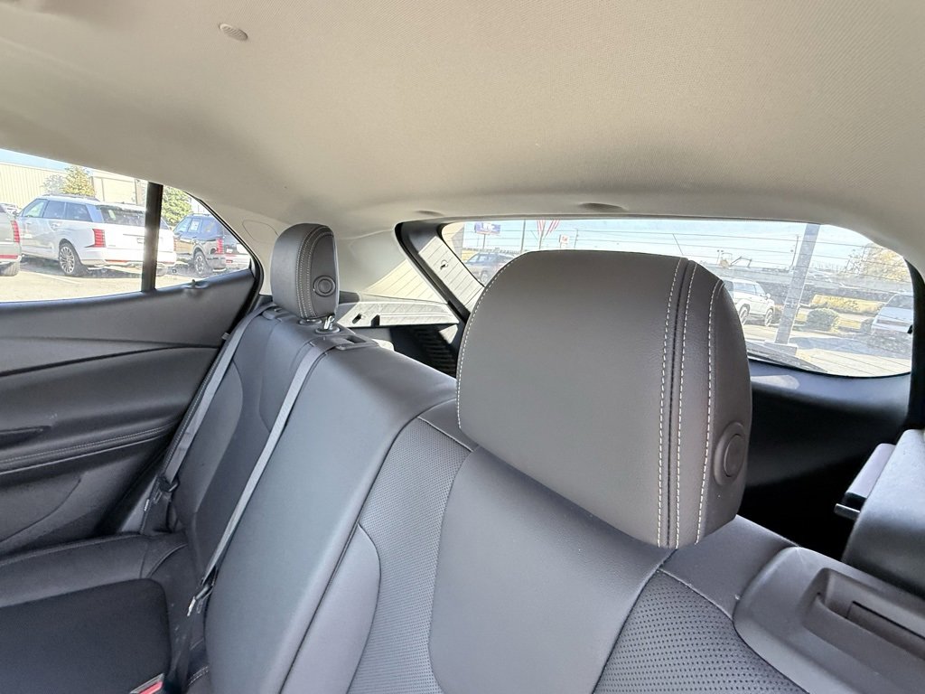 Used 2024 Buick Encore GX Sport Touring image 31