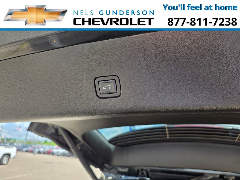 Used 2020 Chevrolet Traverse LT w/ Driver Confidence II Package AWD/4WD image 11