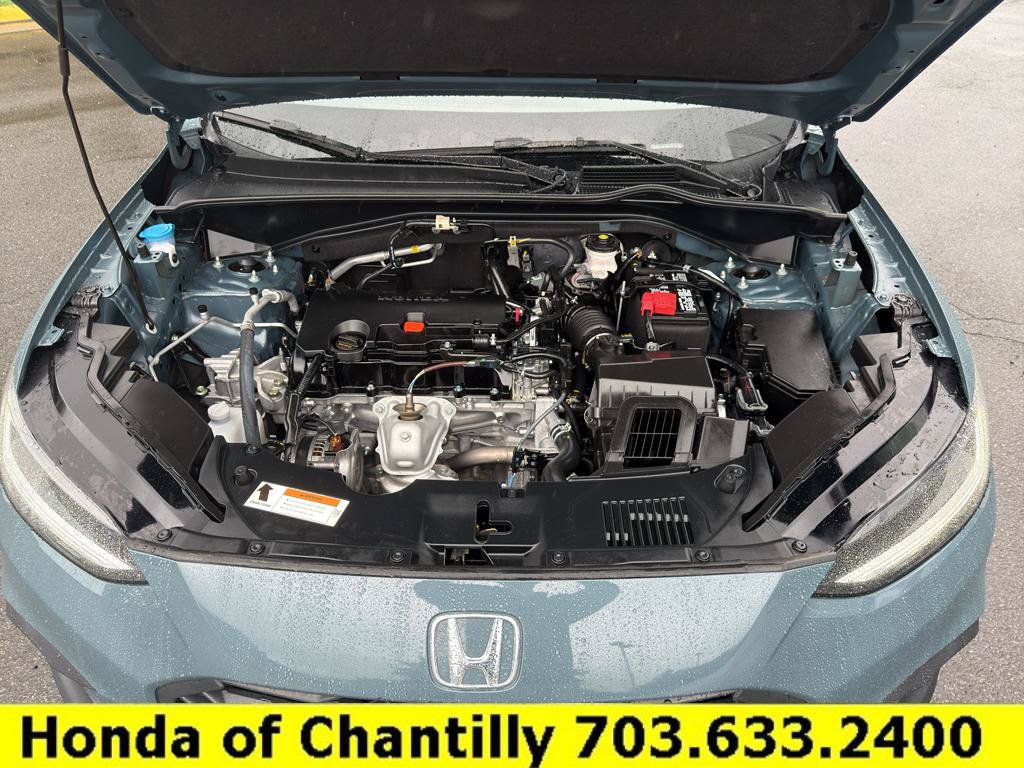 Certified 2025 Honda HR-V Sport image 31