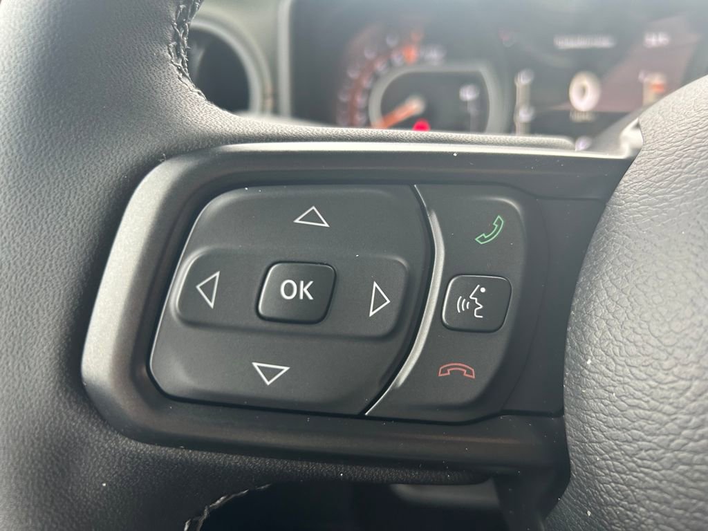 New 2026 Jeep Gladiator Mojave w/ Safety Group image 18