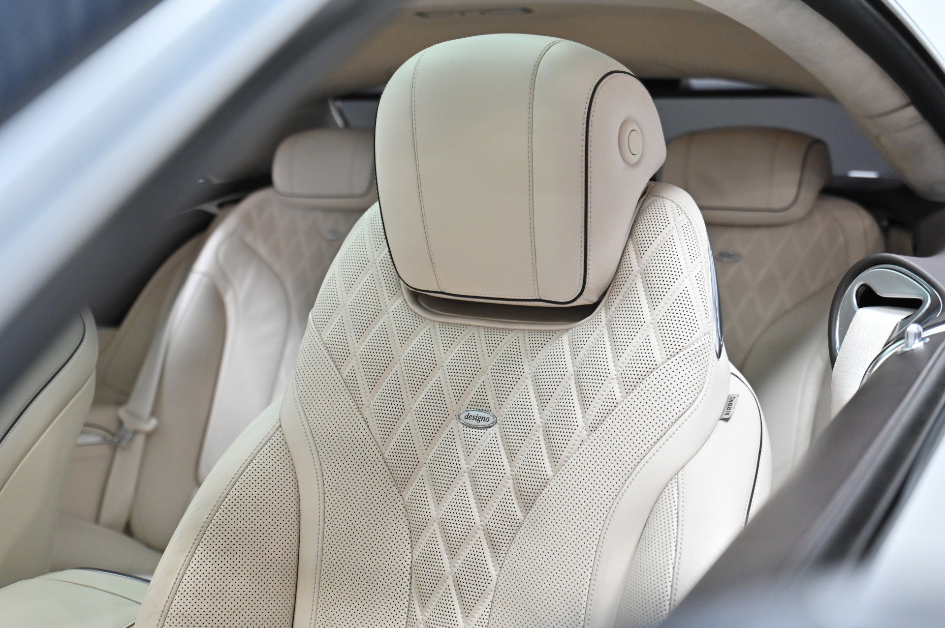 Used 2015 Mercedes-Benz S 550 4MATIC Coupe image 21