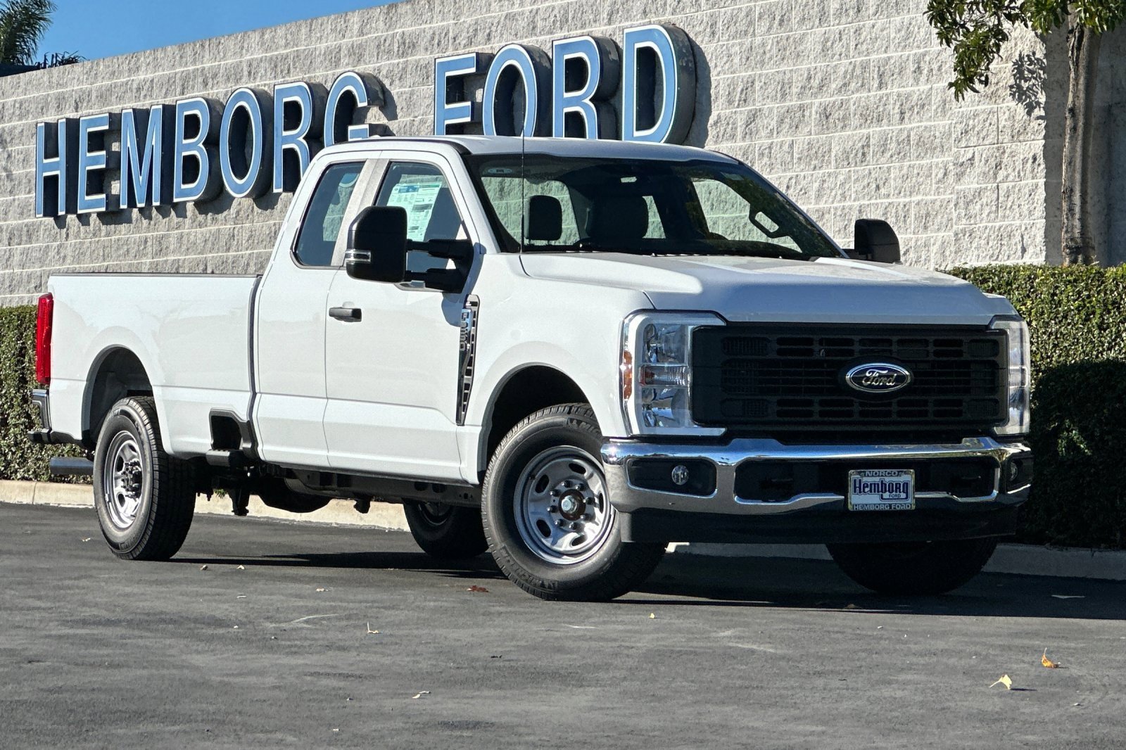 New 2026 Ford F250 XL w/ XL Chrome Package image 2