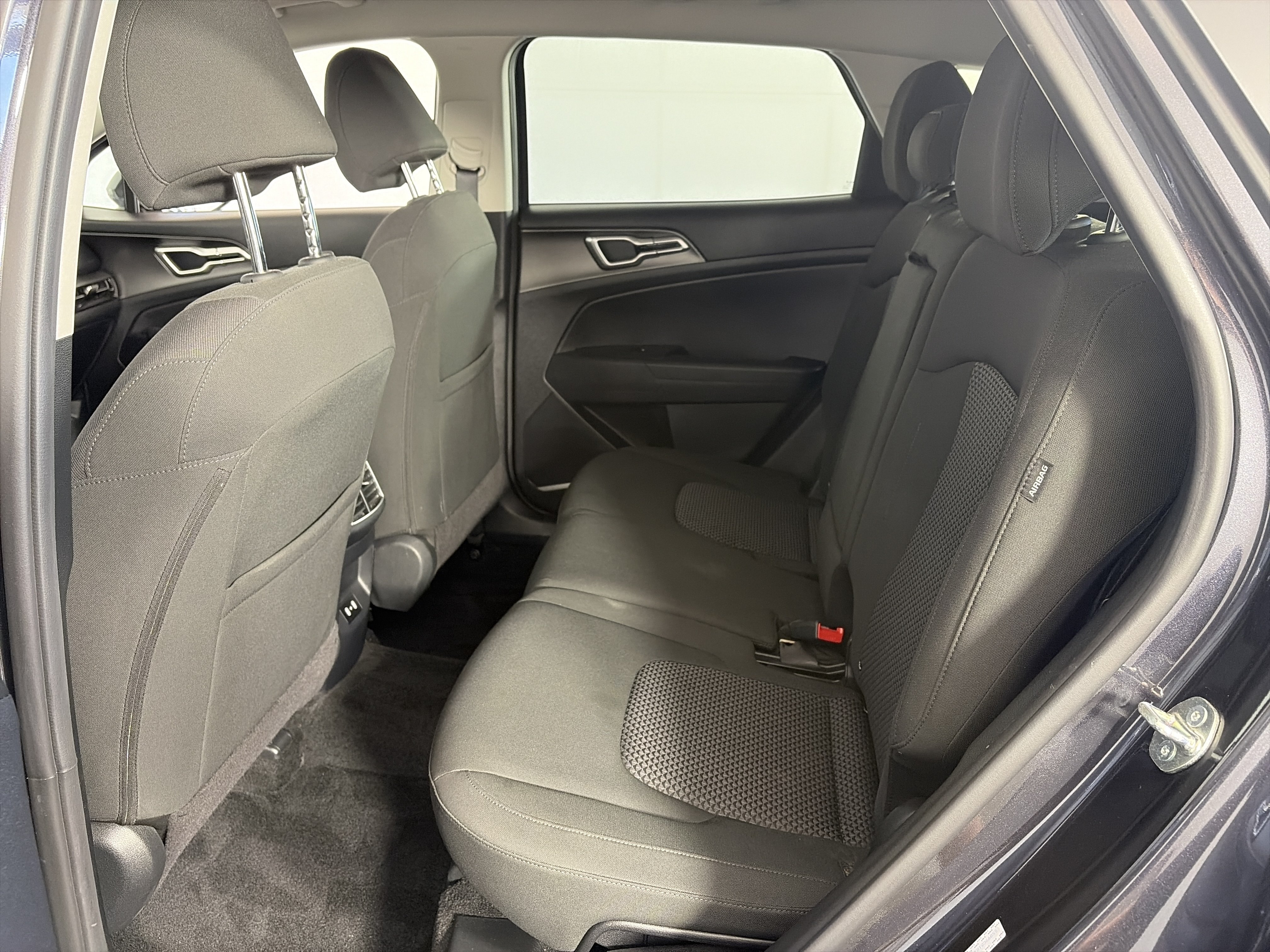 Used 2026 Kia Sportage LX AWD/4WD image 7