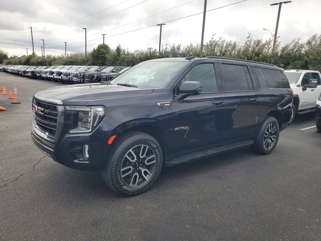 Used 2023 GMC Yukon XL AT4 w/ Technology Package image 2