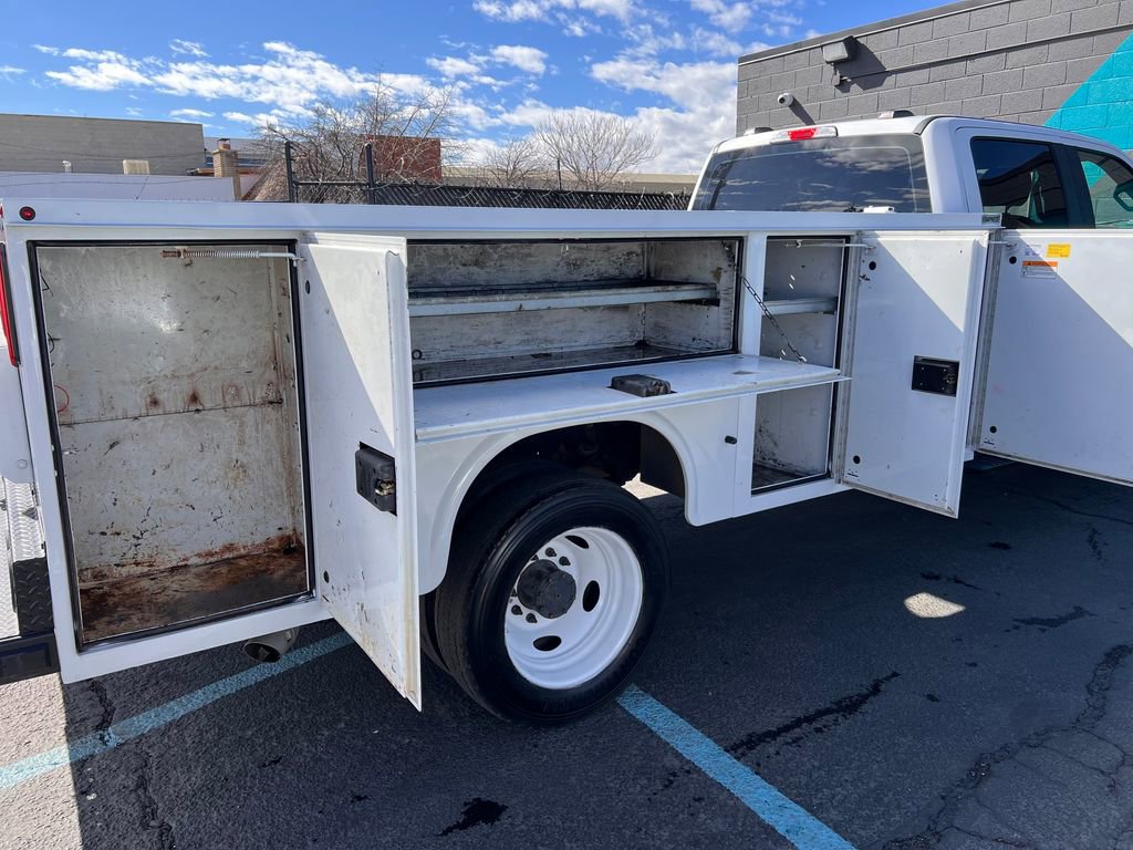 Used 2022 Ford F550 4x4 Crew Cab Super Duty w/ Power Equipment Group image 29