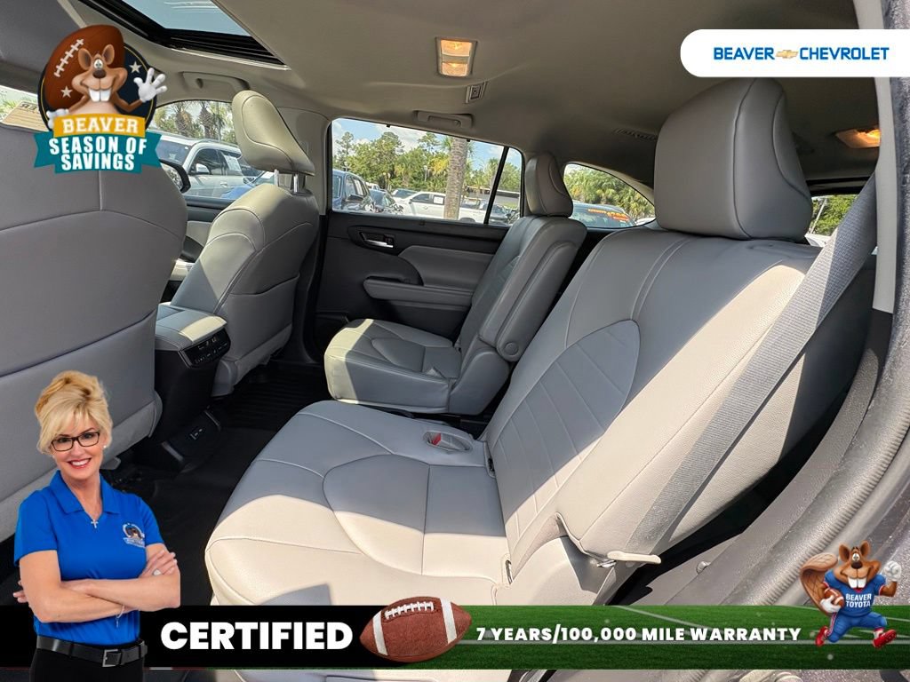 Used 2022 Toyota Highlander XLE FWD image 14