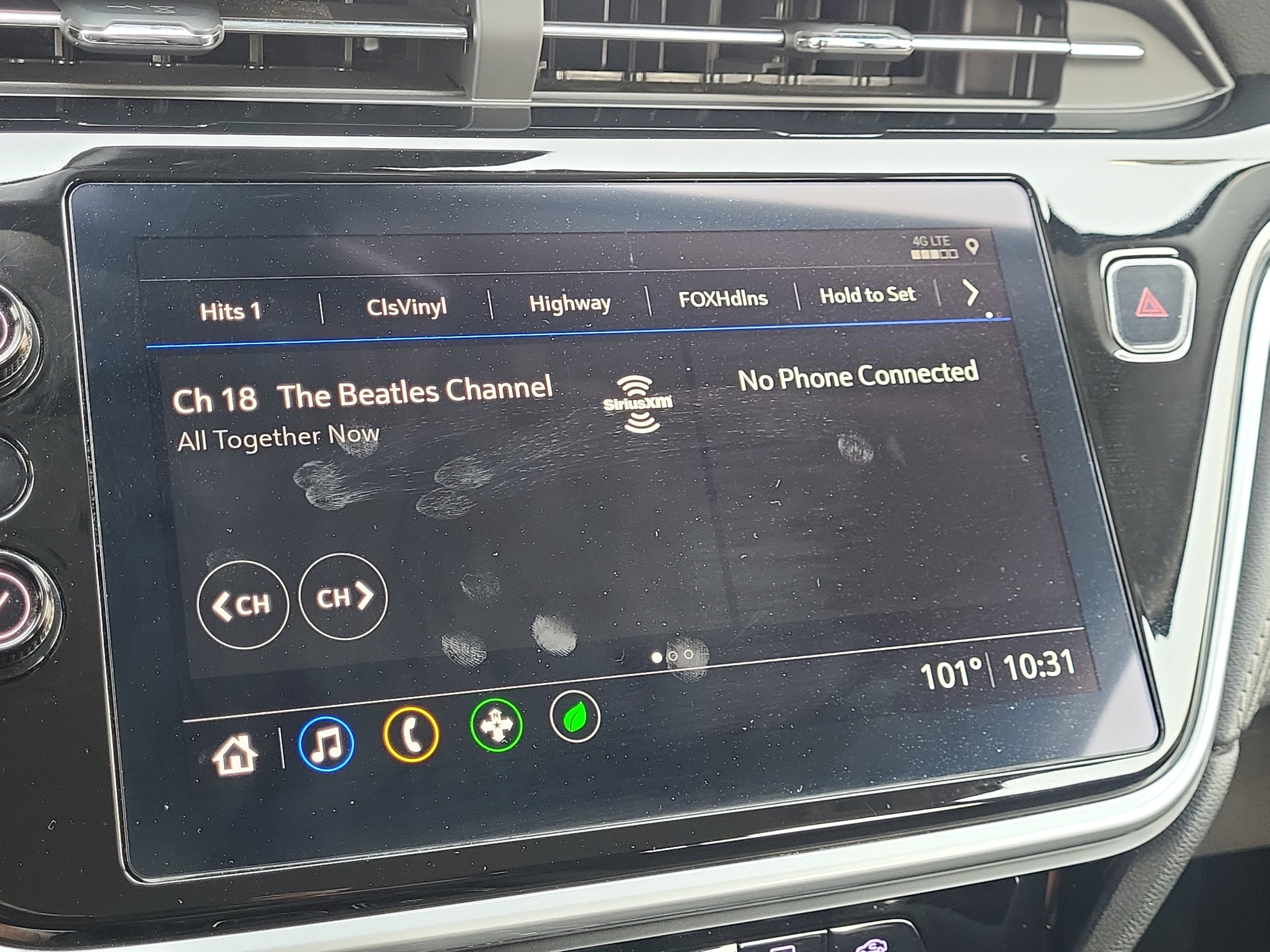 Used 2023 Chevrolet Bolt EUV LT FWD image 24