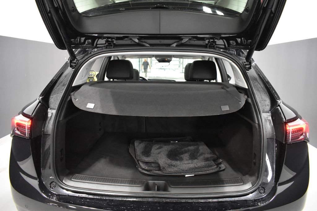 Used 2024 Buick Envision Avenir AWD/4WD image 36