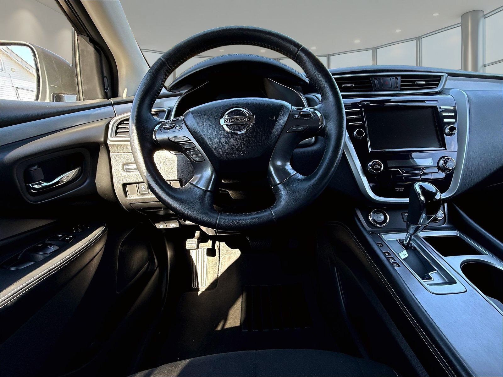 Used 2020 Nissan Murano SV AWD/4WD image 11