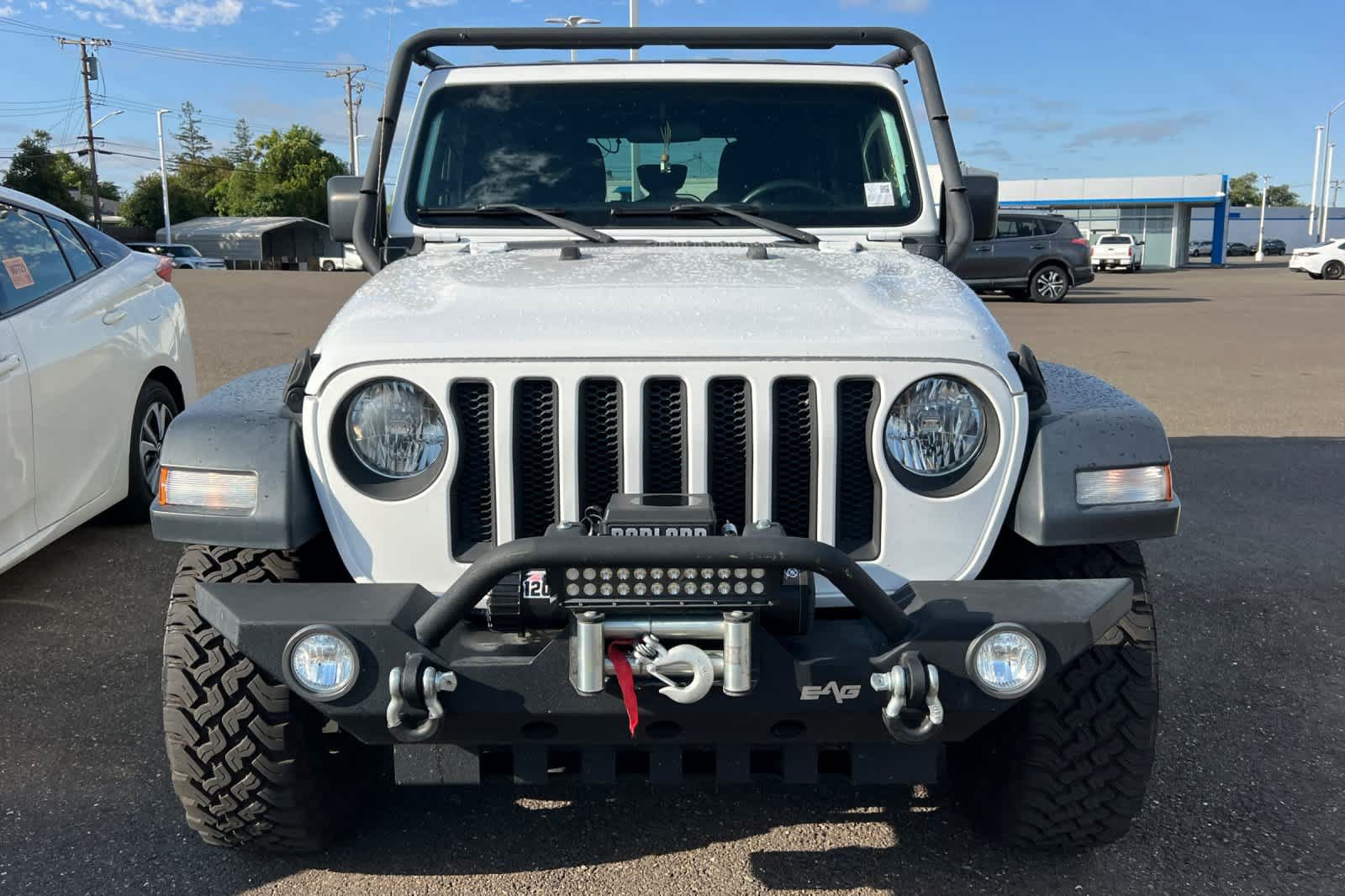 Used 2018 Jeep Wrangler Unlimited Sport AWD/4WD image 2