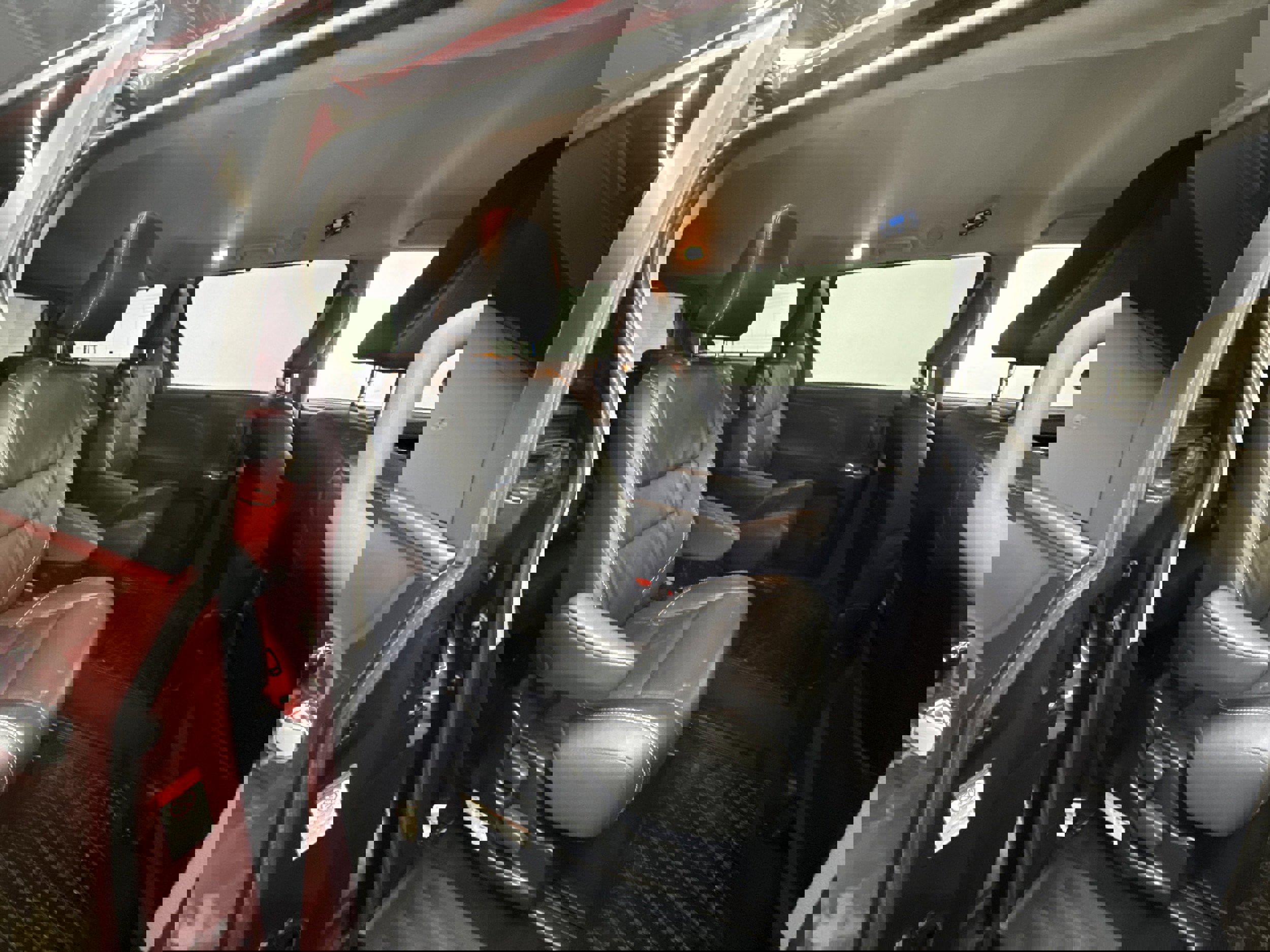 Used 2017 Toyota Sienna SE image 24