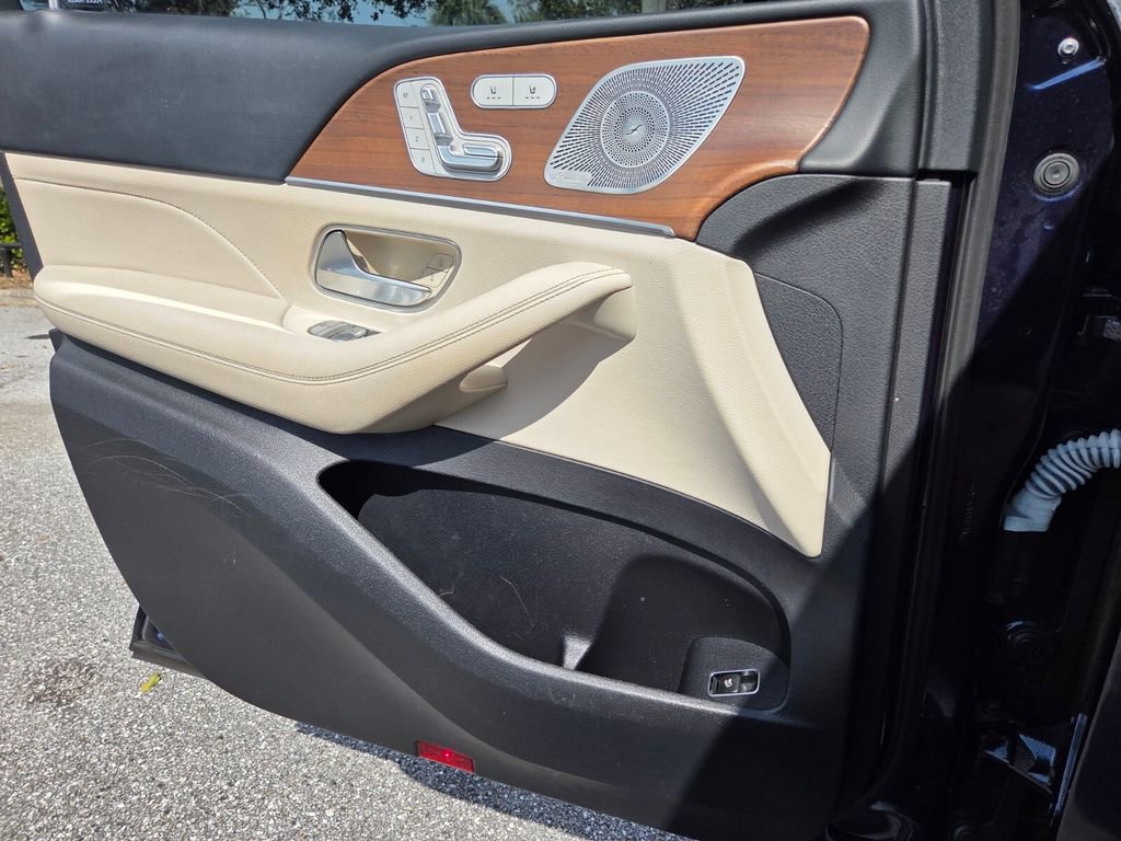 Used 2022 Mercedes-Benz GLE 350 4MATIC image 32