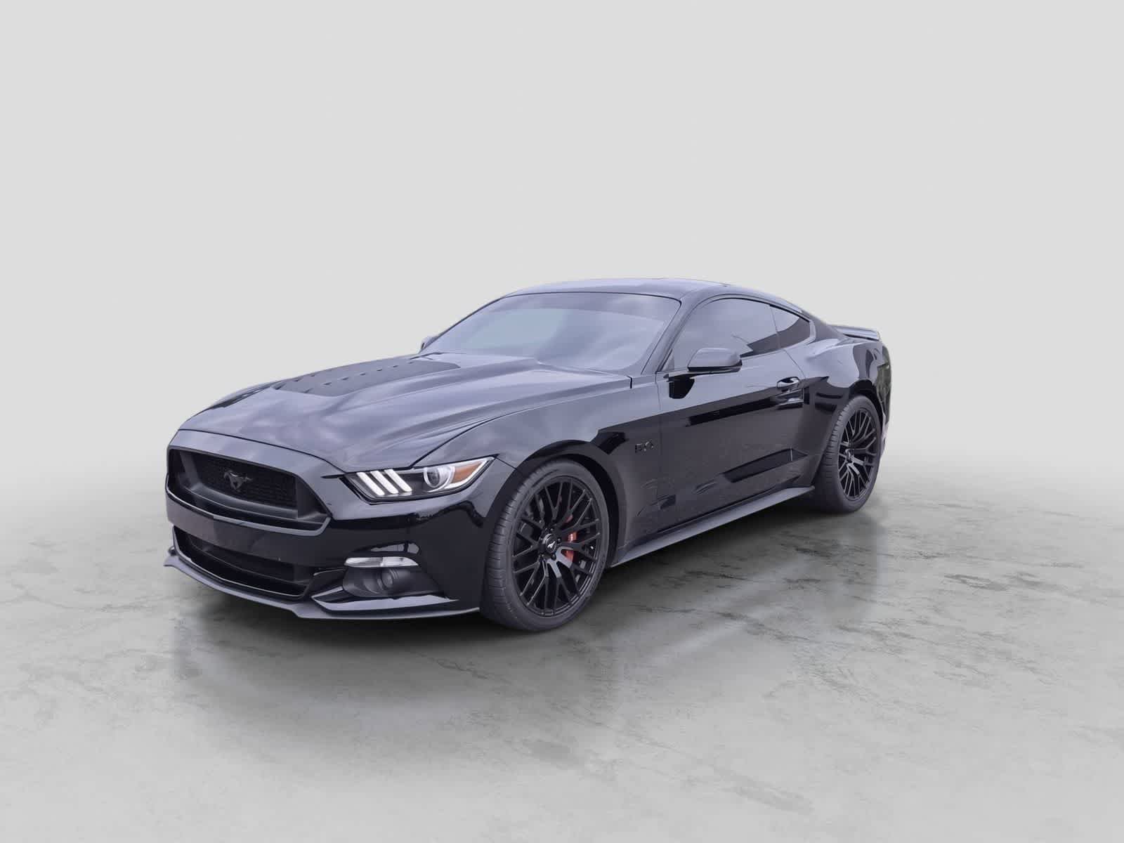 Used 2015 Ford Mustang GT Premium RWD image 4