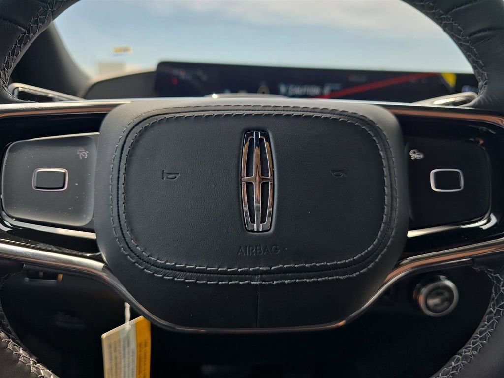 New 2025 Lincoln Navigator Reserve w/ Jet Appearance Package image 30