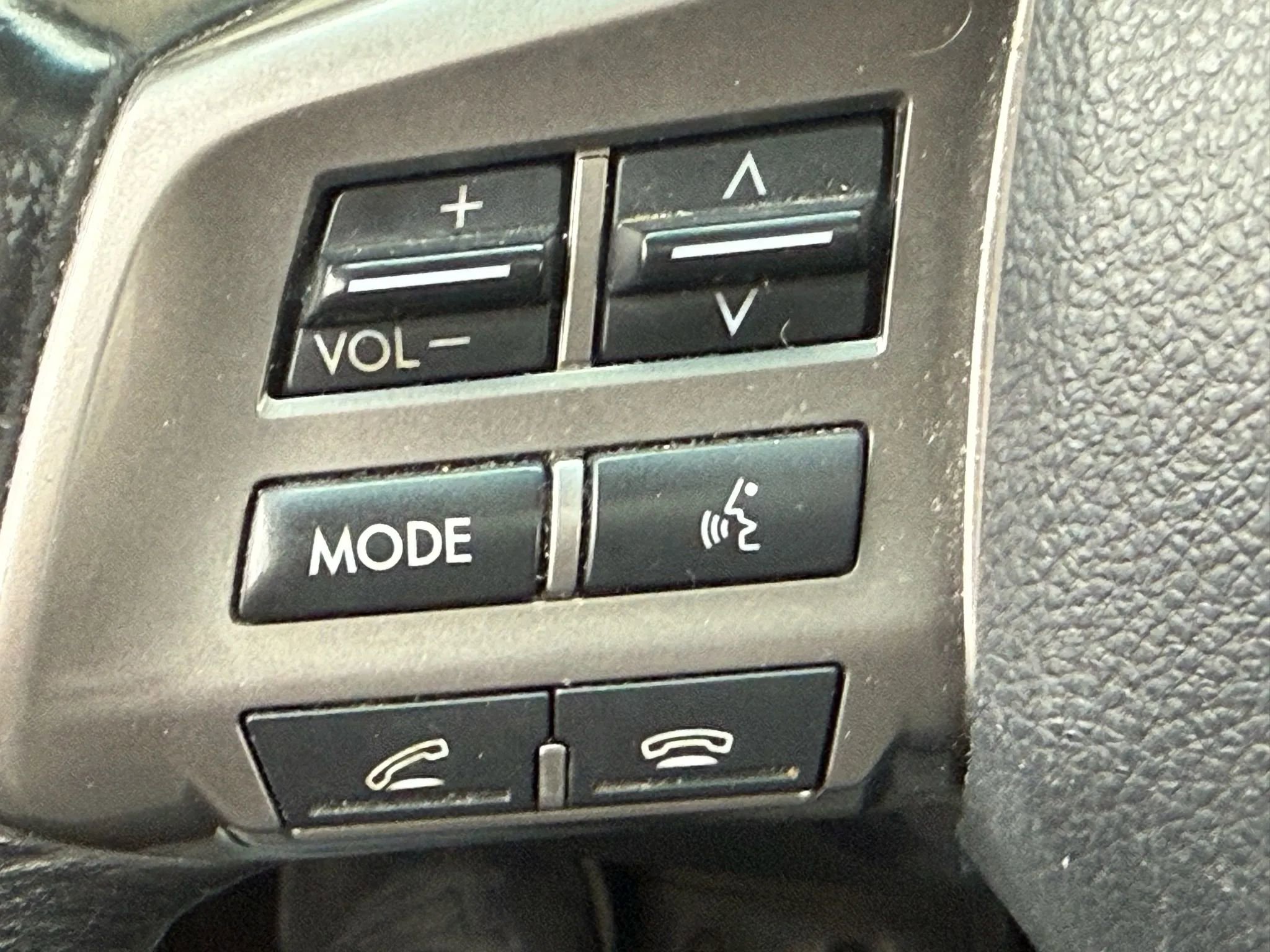 Used 2012 Subaru Outback 2.5i Limited w/ Moonroof Pkg image 25