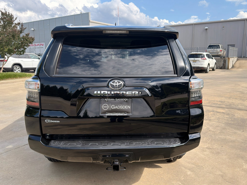 Used 2016 Toyota 4Runner SR5 RWD image 4