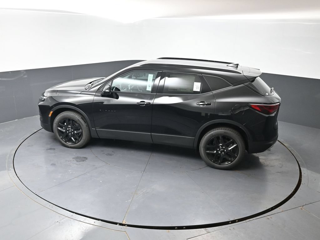 New 2026 Chevrolet Blazer LT w/ Convenience Package AWD/4WD image 34