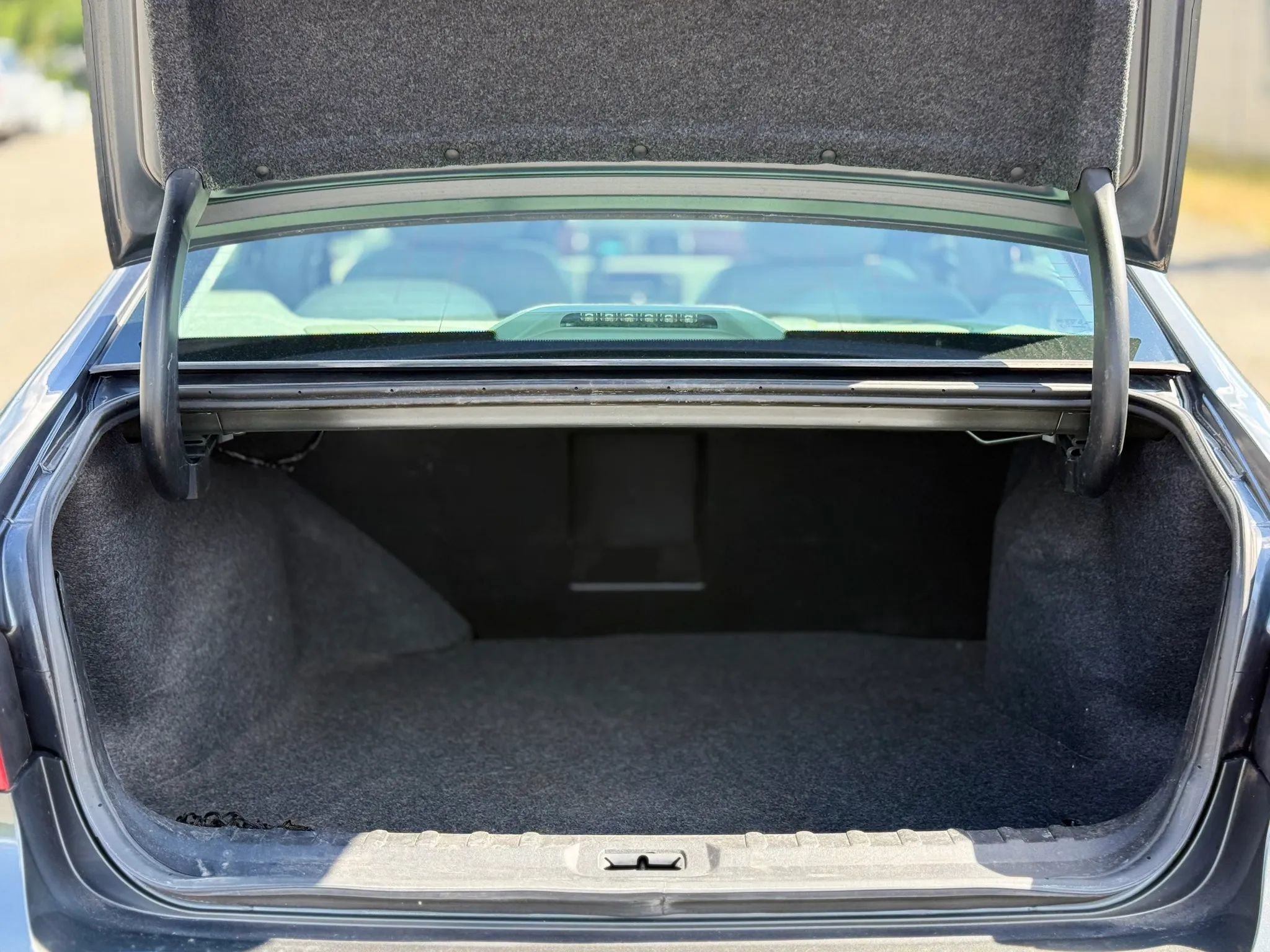 Used 2011 Buick Lucerne CXL FWD image 26