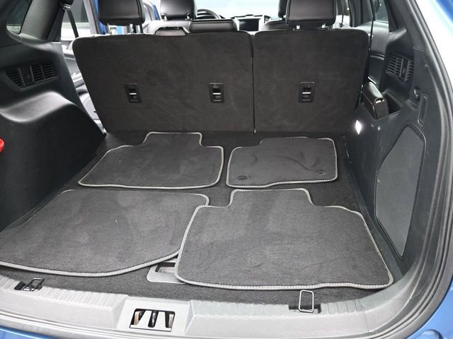 Used 2019 Ford Edge ST w/ Convenience Package image 18