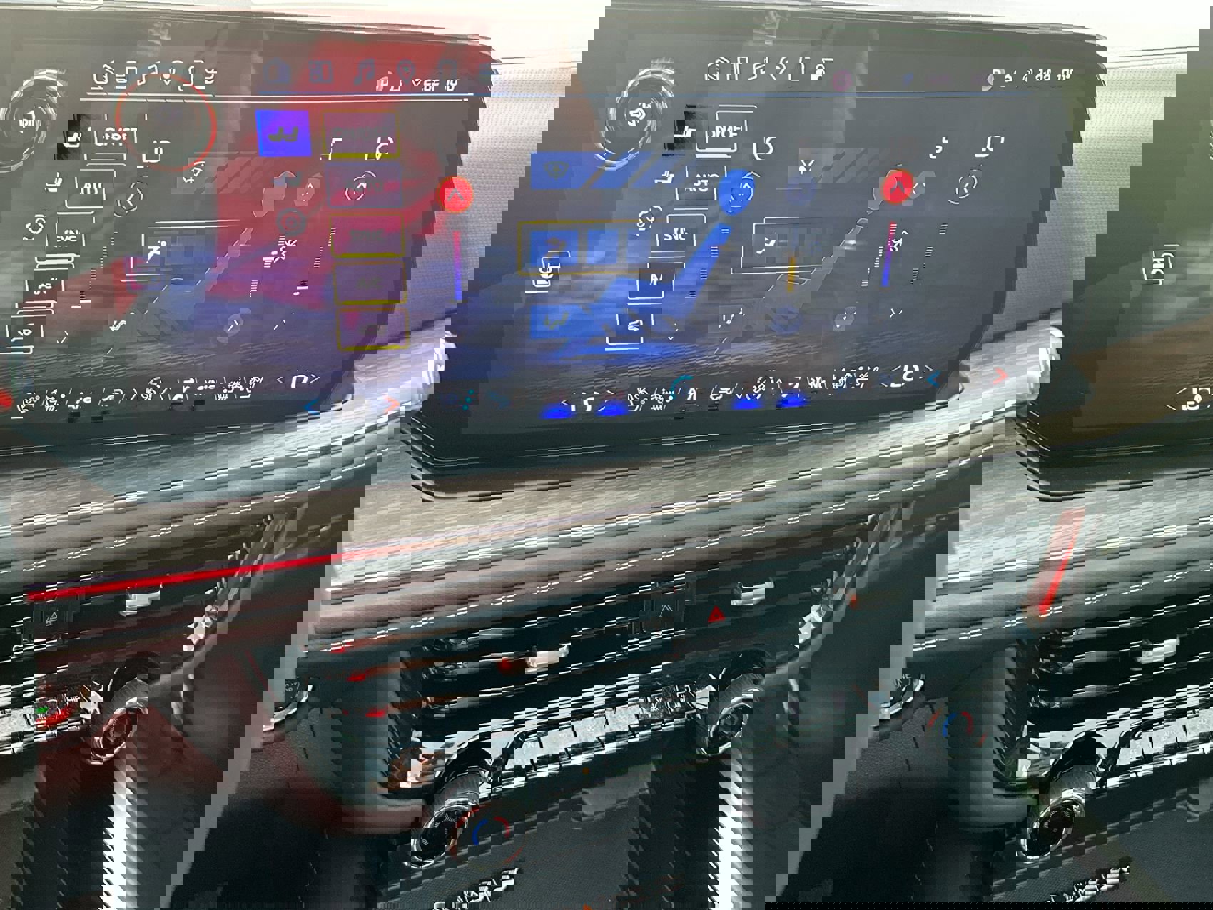 Used 2025 Chevrolet Tahoe Premier image 19