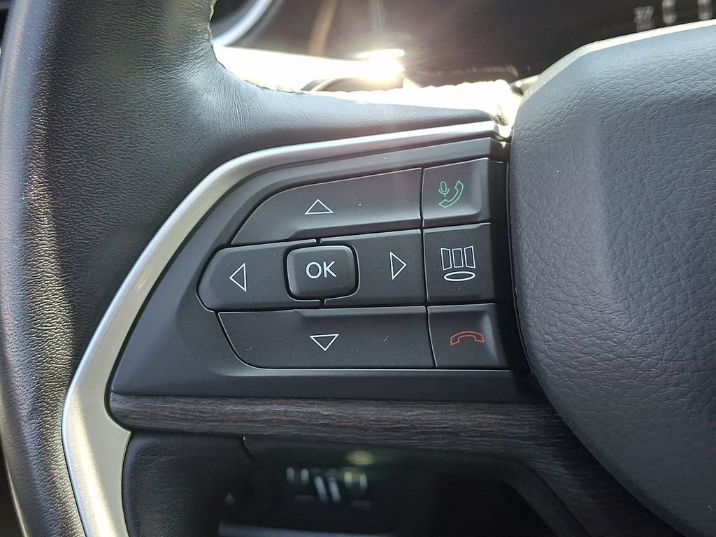 Used 2021 Jeep Grand Cherokee L Limited AWD/4WD image 24