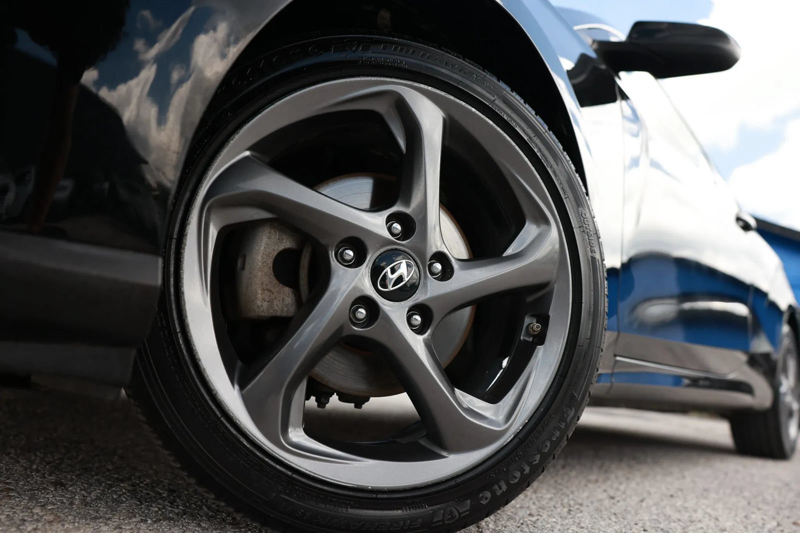Used 2019 Hyundai Veloster 2.0 FWD image 26