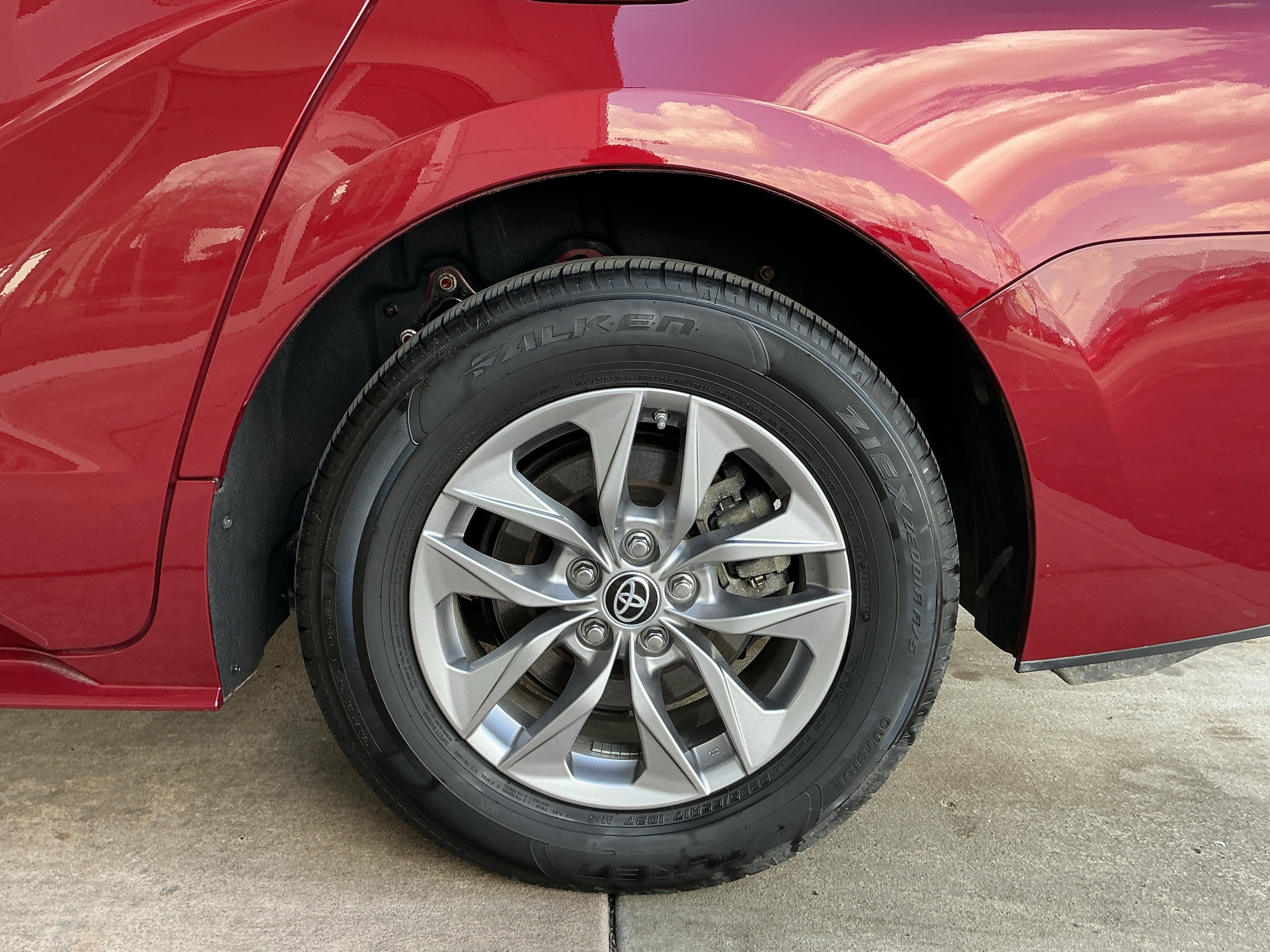 Used 2022 Toyota Sienna LE image 27