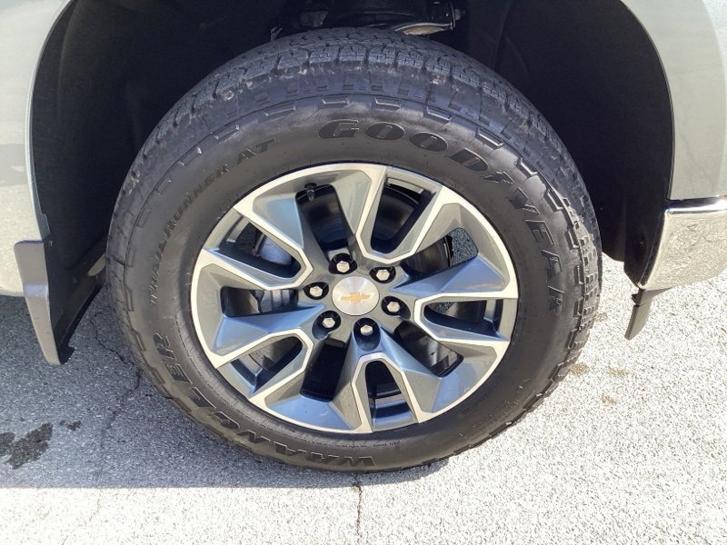 New 2026 Chevrolet Silverado 1500 LT image 9