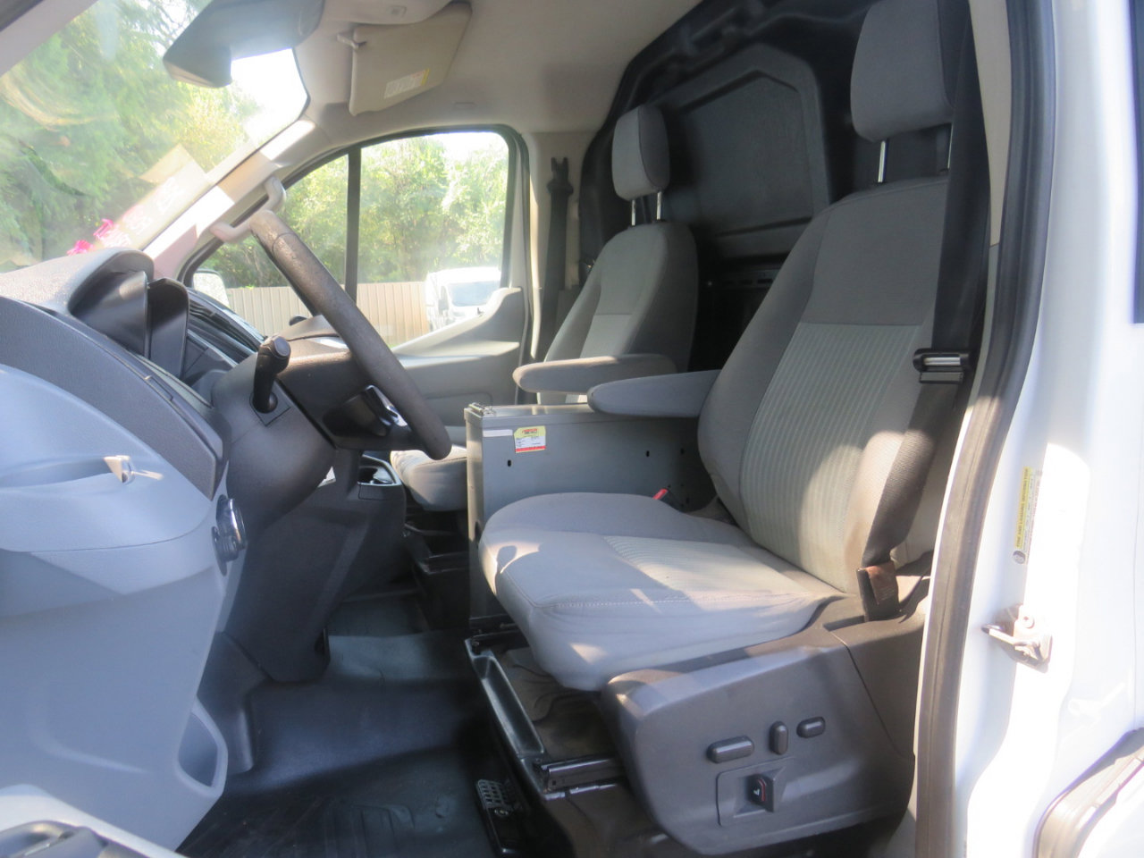 Used 2018 Ford Transit 250 250 Van Low Roof 60/40 Pass. 1 w/ Interior Upgrade Package image 15