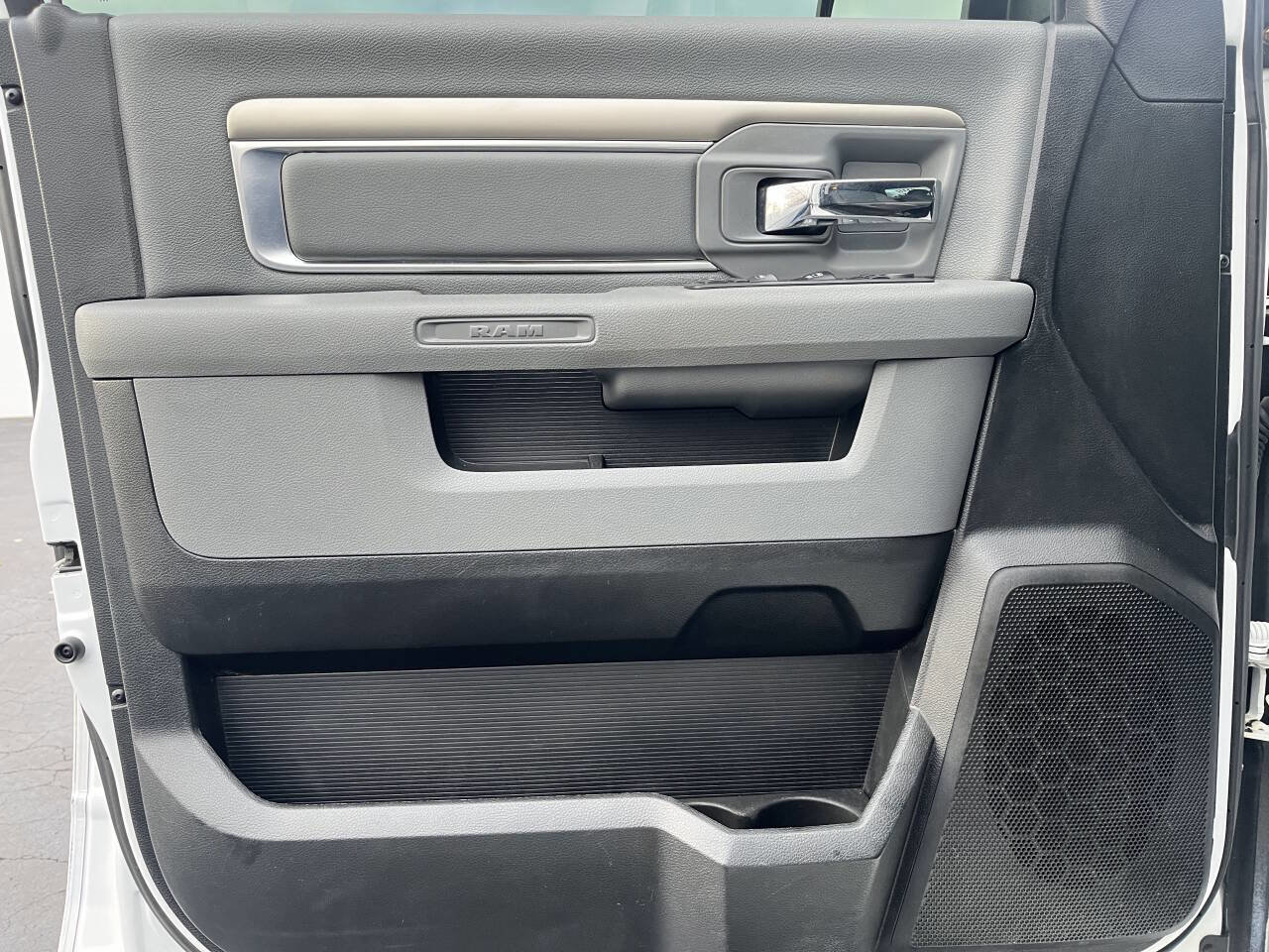 Used 2017 RAM 1500 Outdoorsman image 12