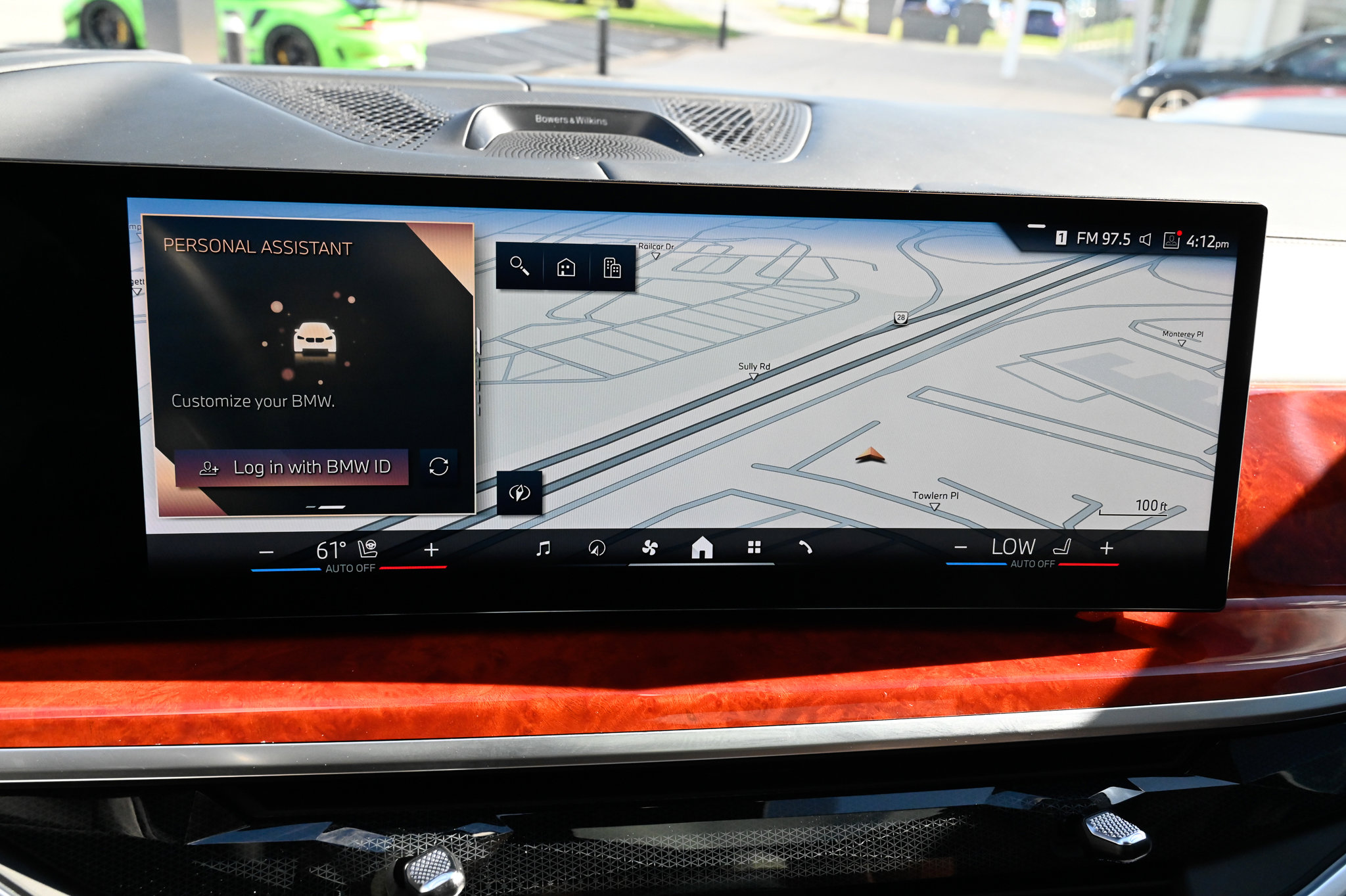 Used 2024 BMW ALPINA XB7 image 28