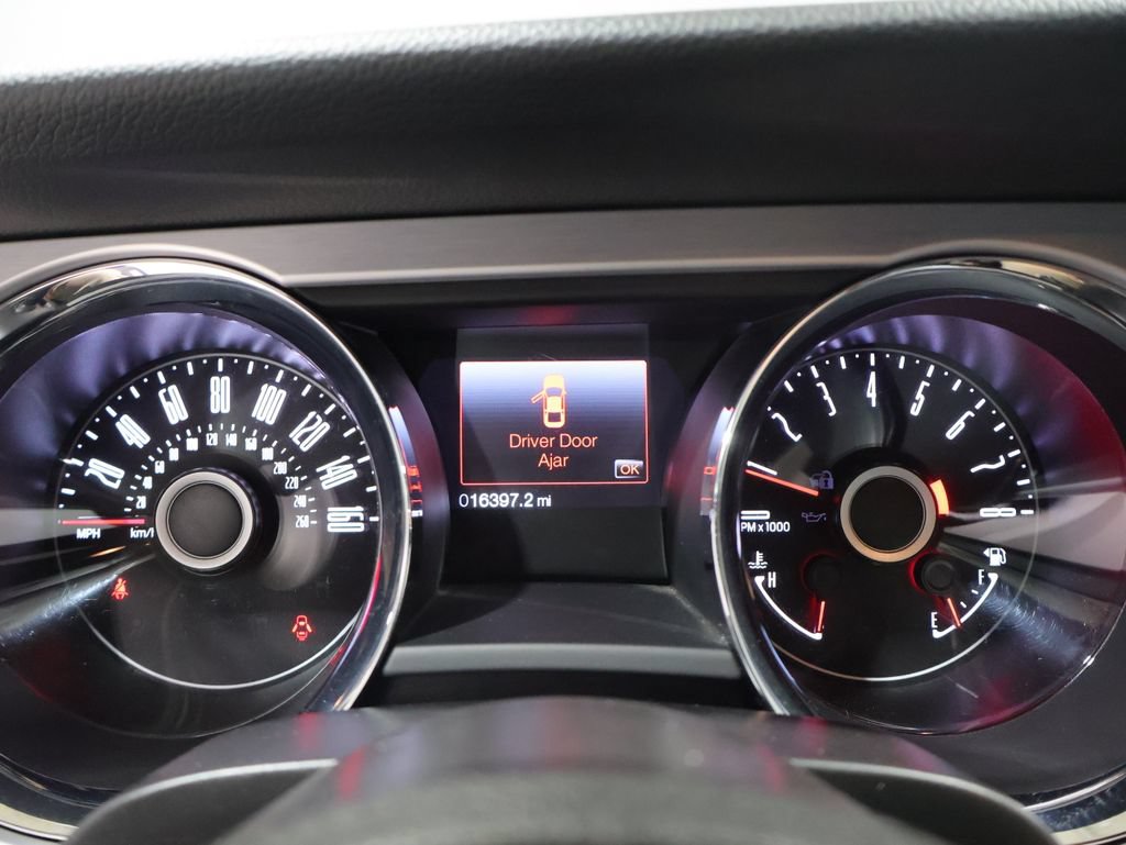 Used 2014 Ford Mustang GT Premium w/ Accessory Package 5 RWD image 31