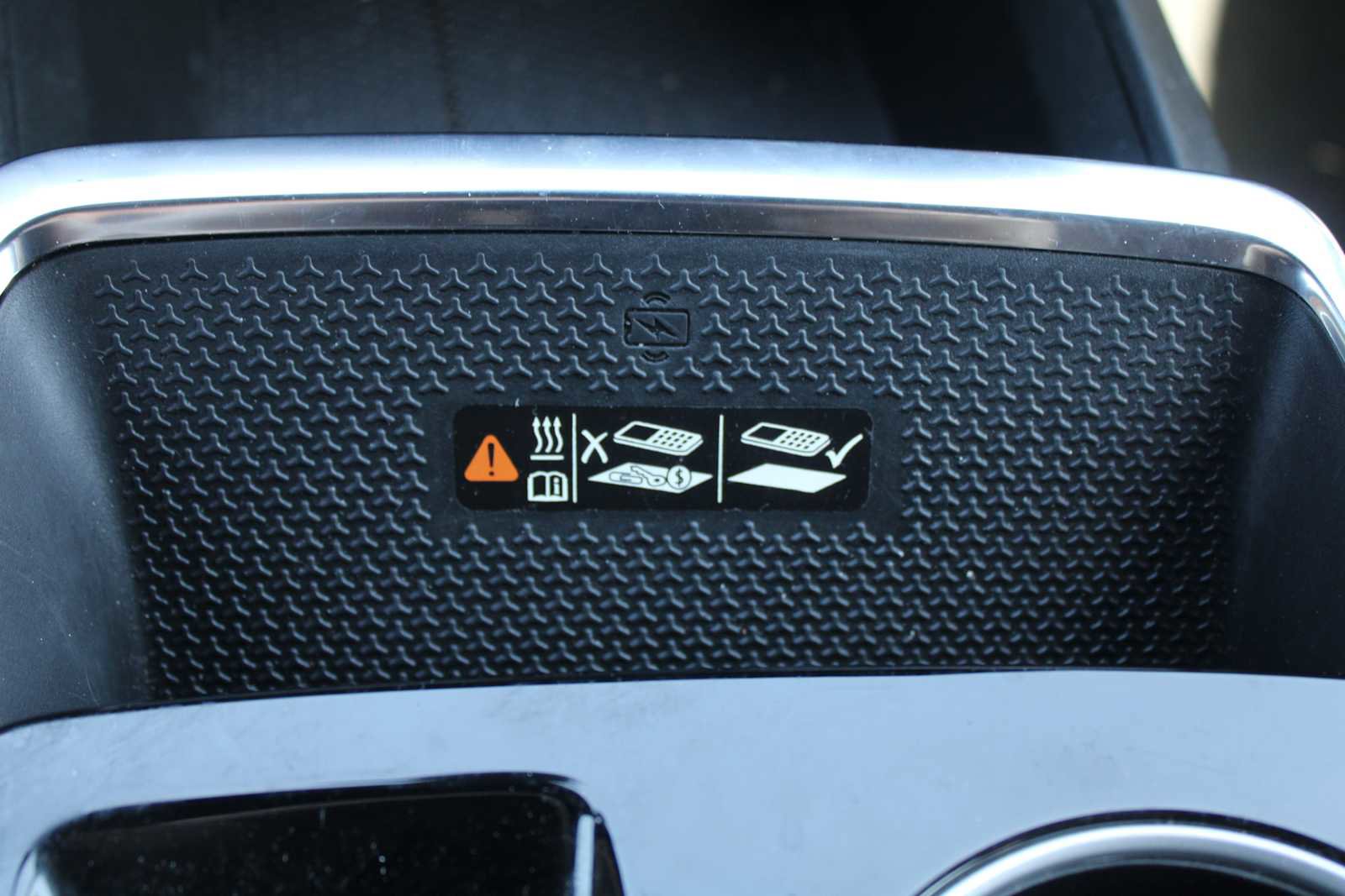 Used 2025 Chevrolet Equinox LT w/ Convenience Package II FWD image 18