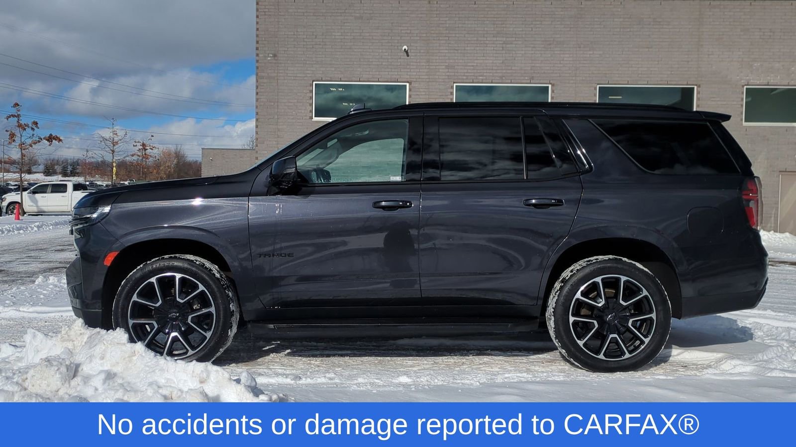 Used 2023 Chevrolet Tahoe RST image 2