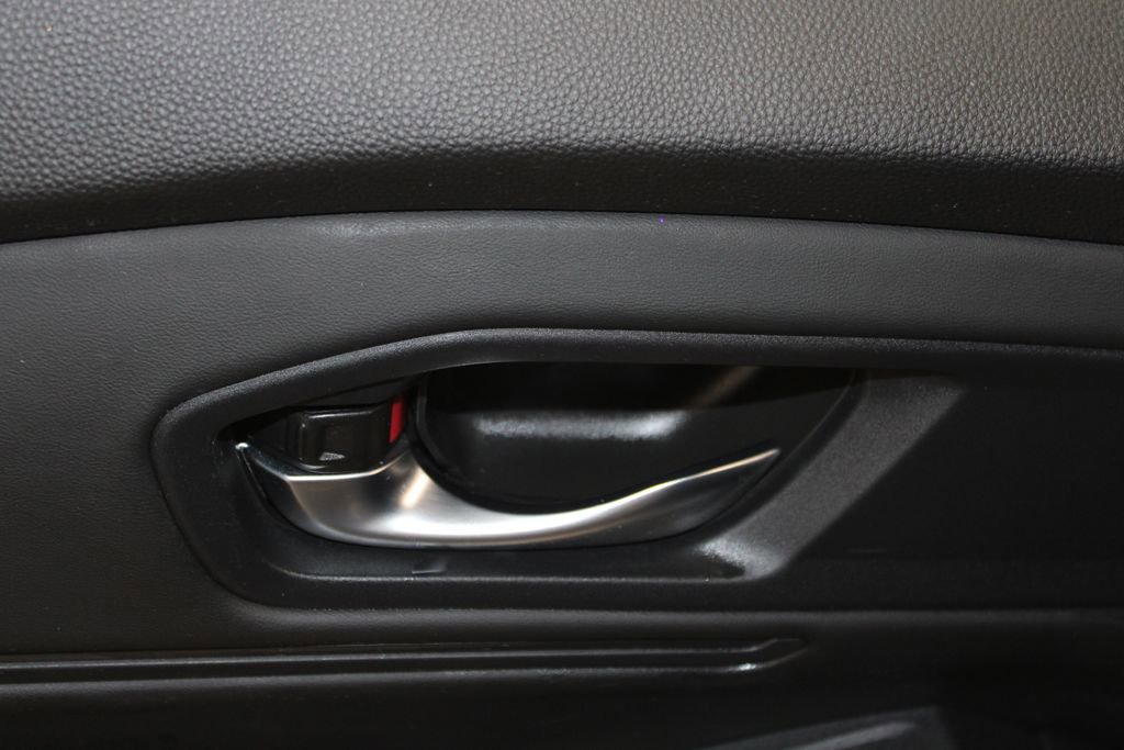 Used 2023 Honda Accord EX image 8