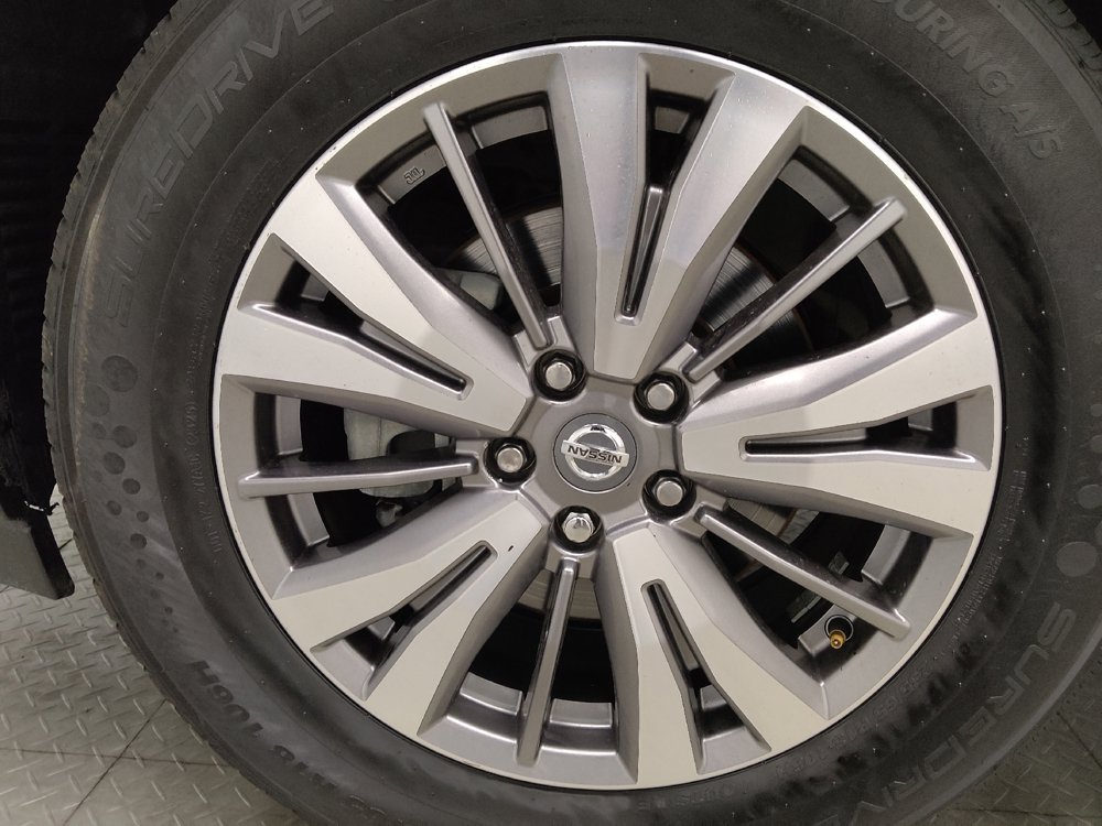Used 2019 Nissan Pathfinder S AWD/4WD image 31