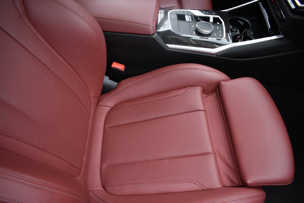 Used 2024 BMW 330i Sedan w/ Convenience Package image 25