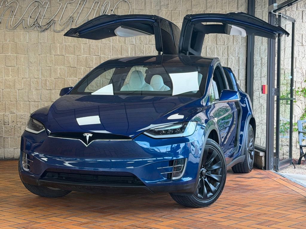 Used 2016 Tesla Model X 90D AWD/4WD image 2