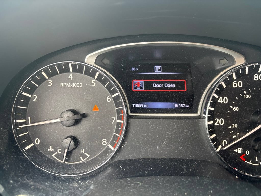 Used 2016 Nissan Pathfinder S FWD image 1