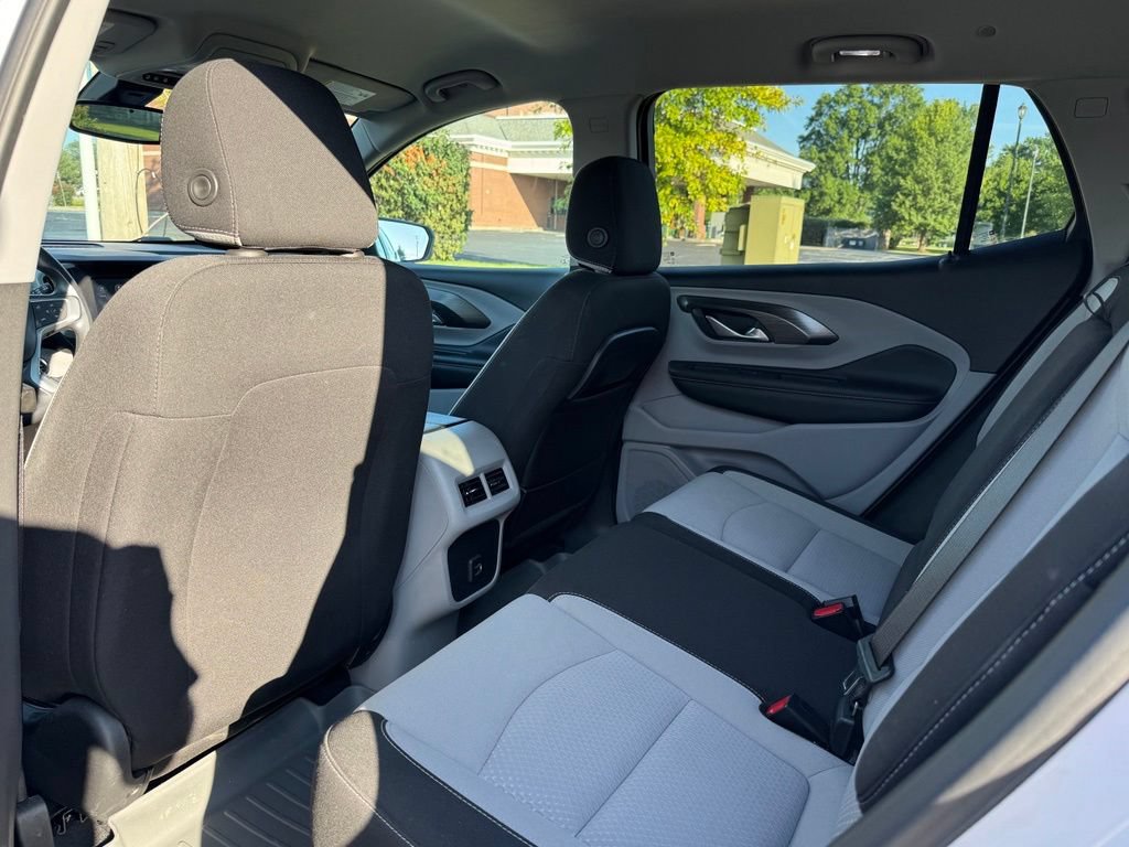 Used 2022 GMC Terrain SLE w/ Driver Convenience Package FWD image 12