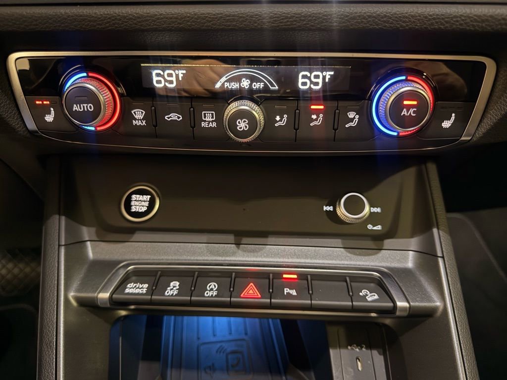 Used 2024 Audi Q3 2.0T Premium Plus image 26