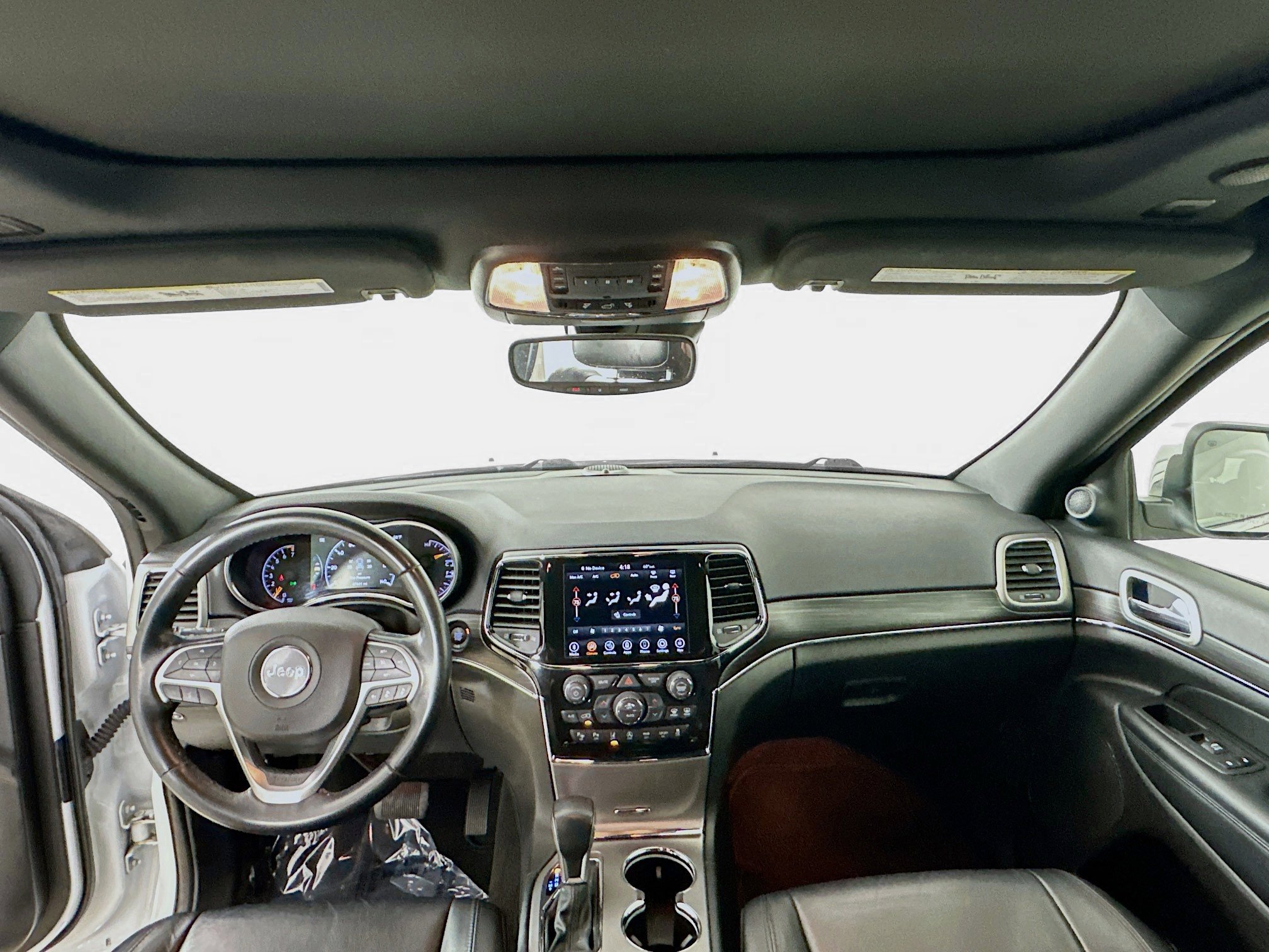 Used 2022 Jeep Grand Cherokee Limited w/ Trailer Tow Group IV image 29