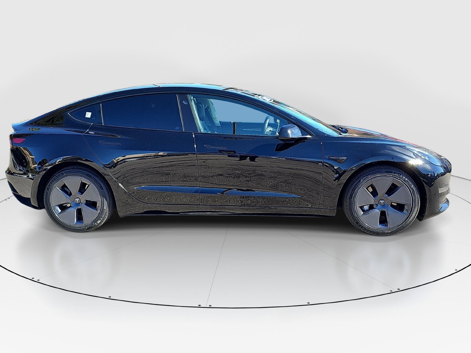 Used 2023 Tesla Model 3 Standard Range RWD image 4