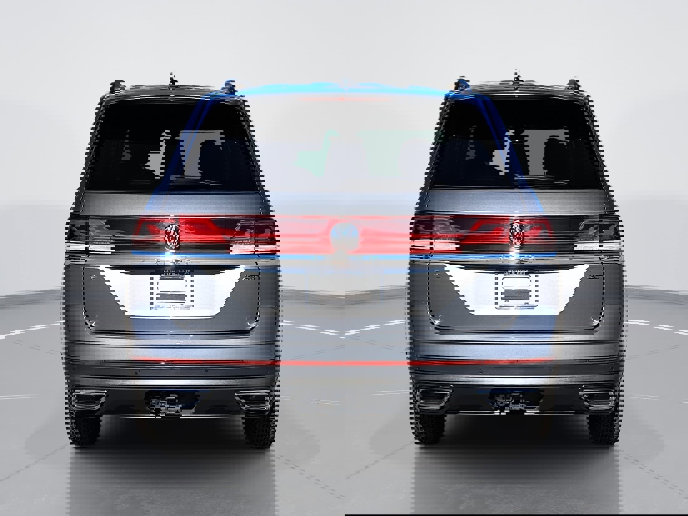 Used 2024 Volkswagen Atlas SE image 4