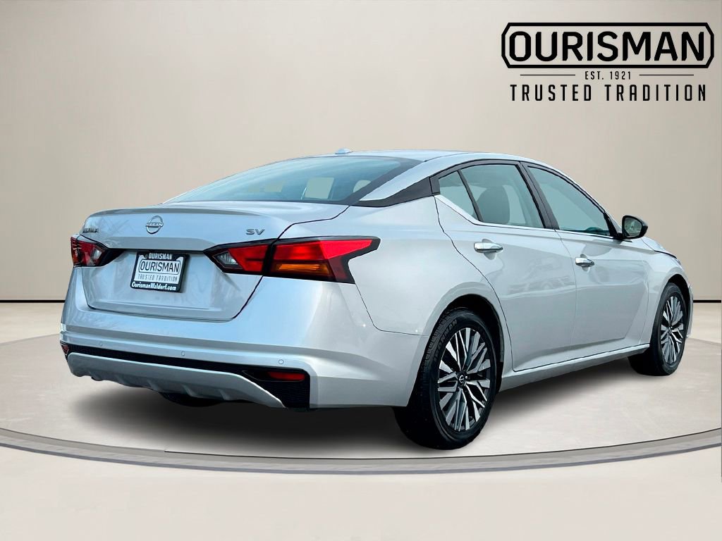 Used 2024 Nissan Altima 2.5 SV image 5